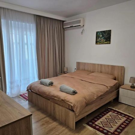 Alan Apartments 4 Myslym Shyri Тирана Екстер'єр фото