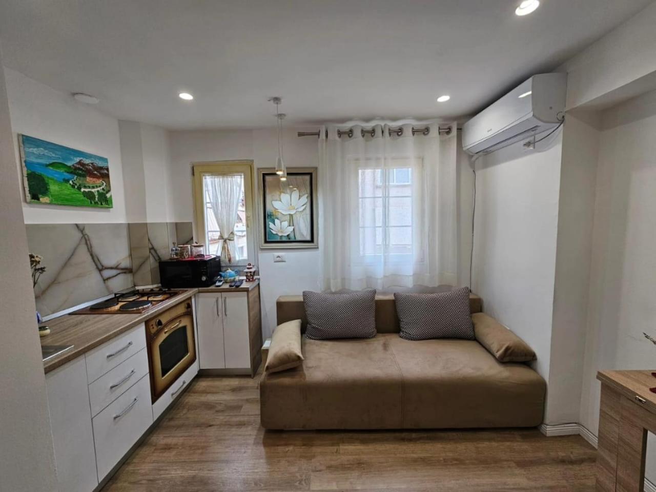 Alan Apartments 4 Myslym Shyri Тирана Екстер'єр фото